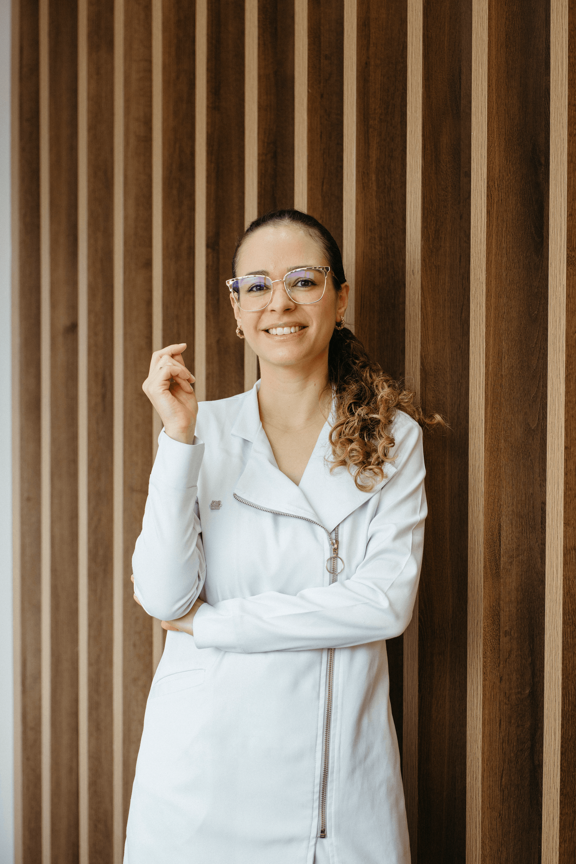 Dra. Valentina Dicker — Retrato profesional